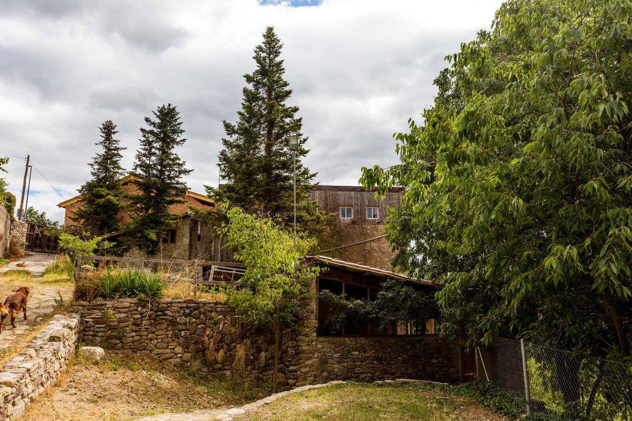 Alberg La Solana Salas de Pallas ภายนอก รูปภาพ